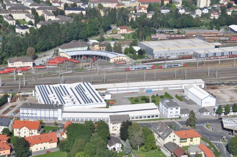 Das KMF-Werk in Villach aus der Luft
